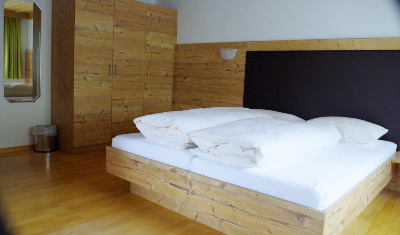 Hotel Edi Самнаун Екстериор снимка